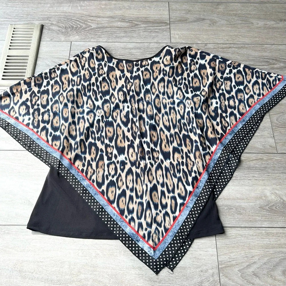 Nygard  Leopard Print Poncho Style Overlay Blouse - Picture 11 of 13